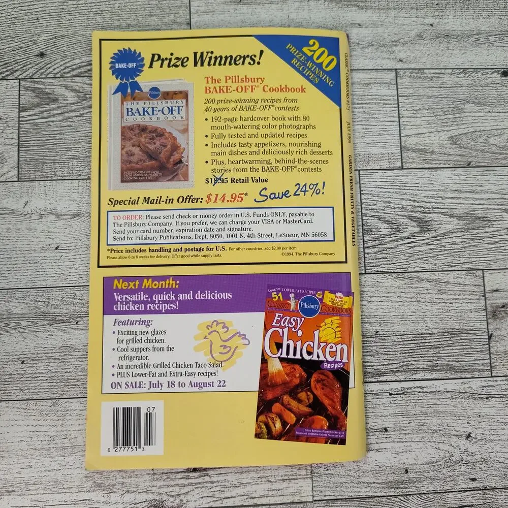 Pillsbury Garden Fresh Fruit and Vegetables Cookbook‎ Booklet 1995 Retro Vintage